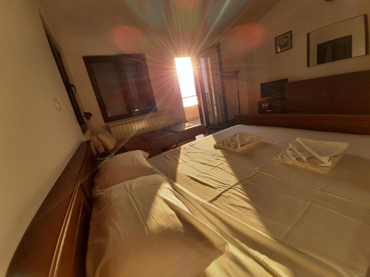 Villa Lipski Sveti Stefan Kültér fotó